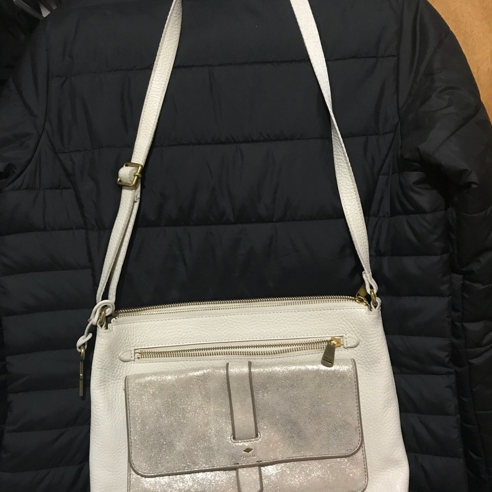 Fossil Crossbody Bag - Picture 7 of 7